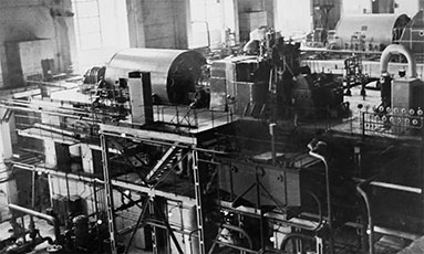 Турбинный цех.  Паровые турбины №3 типа ВР-25 и №4 типа ВР-25-2.